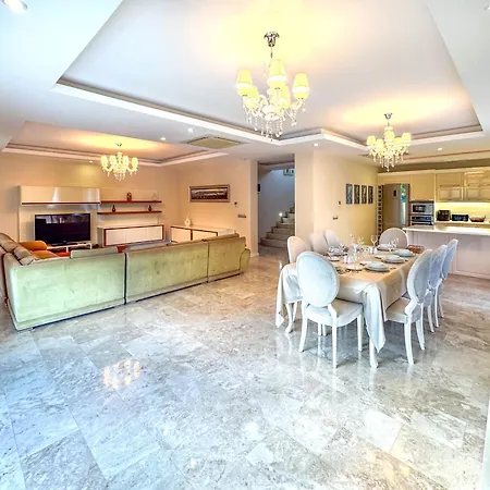 Luxury Mountain 15 Minutes To Sea Villa