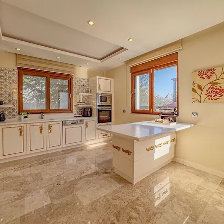 Luxury Mountain 15 Minutes To Sea אנטליה