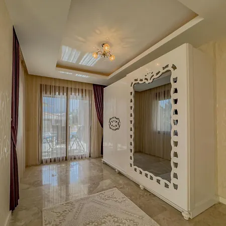 Vilă Luxury Mountain 15 Minutes To Sea